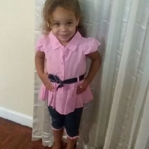 Meet your Posher, Dania